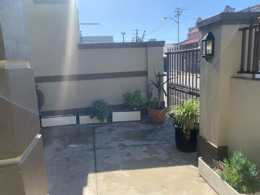 3 Bedroom Property for Sale in Woodstock Western Cape